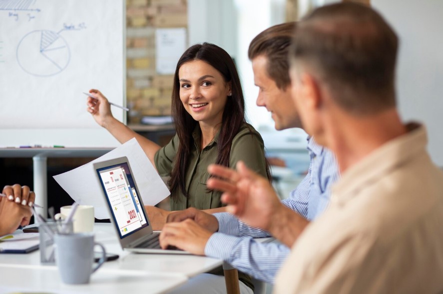 Personalized Onboarding, Live Training & Maritime Expertise